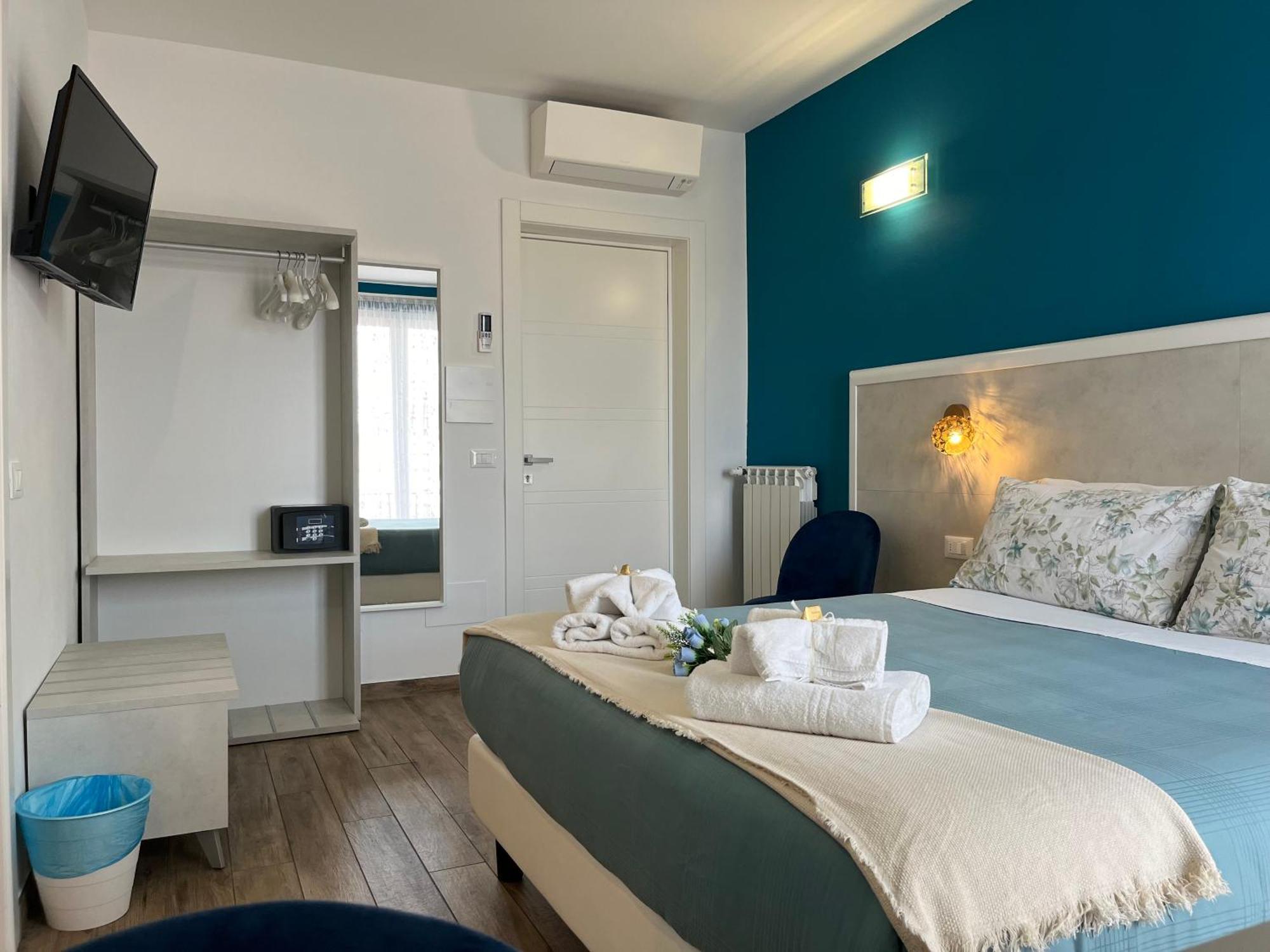 Porta Alla Croce Guest House ฟลอเรนซ์ ภายนอก รูปภาพ